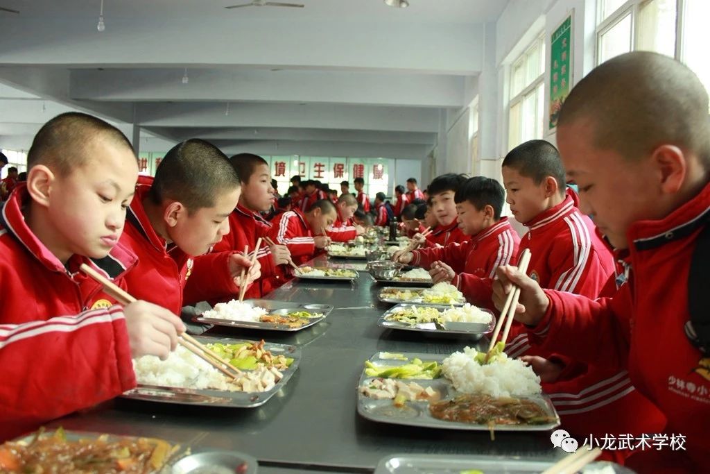 少林武?，F(xiàn)在招生的條件有哪些? 少林學(xué)校招生簡(jiǎn)章