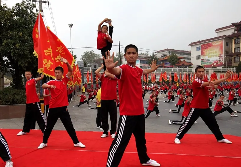 把孩子送到河南文武學(xué)校好嗎?小孩子去武校好不好？
