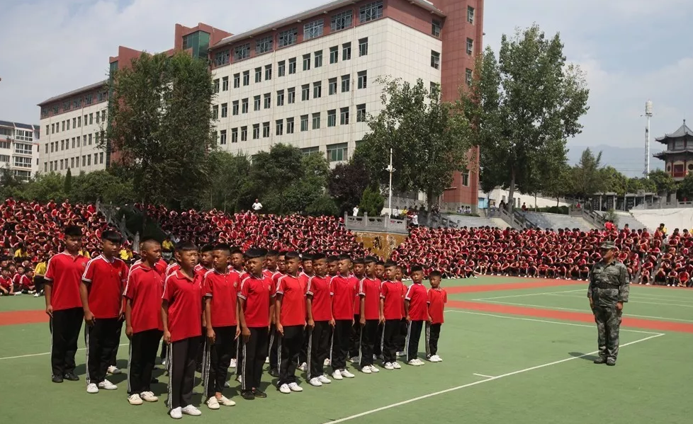 河南鄭州嵩山少林文武學校地址在哪里？