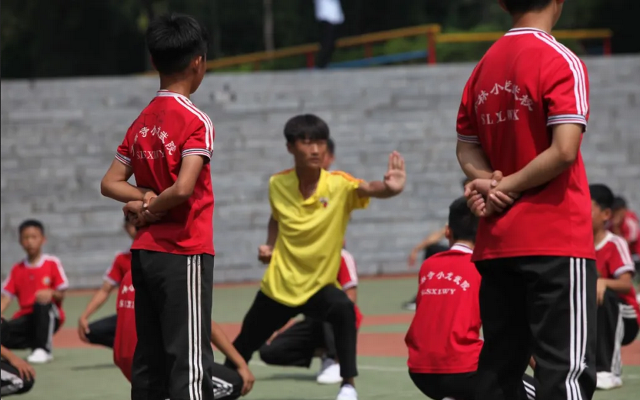嵩山少林文武學(xué)校的具體位置在哪？河南少林武校地址