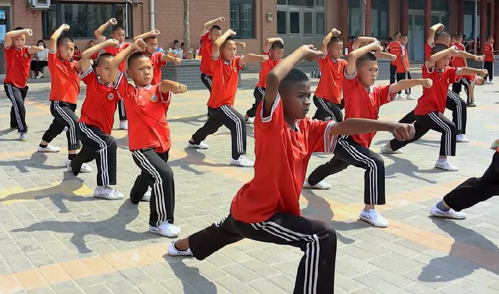 嵩山少林武術(shù)學校有幼兒園嗎？武校招生要求是什么？