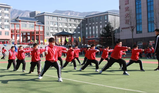 嵩山少林武術(shù)學(xué)校