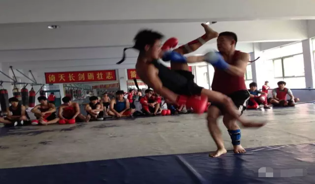 登封少林武校的優(yōu)勢(shì)是啥？選擇正規(guī)武校的好處是什么？