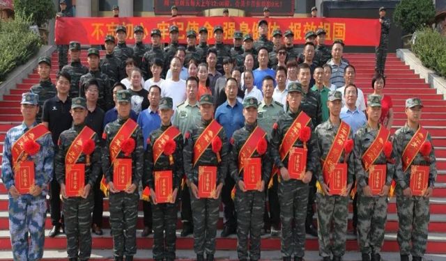 嵩山少林文武學(xué)校