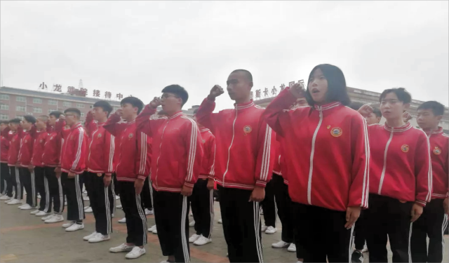 登封少林武校費(fèi)用一年多少？全年收費(fèi)標(biāo)準(zhǔn)都包括什么？