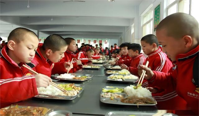 嵩山少林武術(shù)學(xué)校