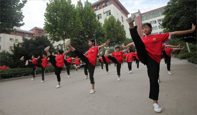 河南嵩山少林武術(shù)學(xué)校