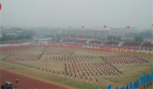 12歲男孩調(diào)皮上武校好嗎？