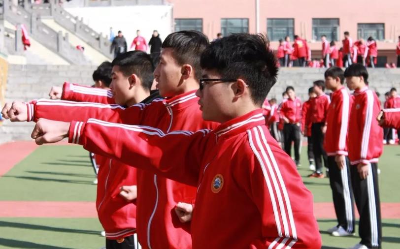嵩山少林武校報名流程是怎樣的？全國統(tǒng)一招生條件嗎？