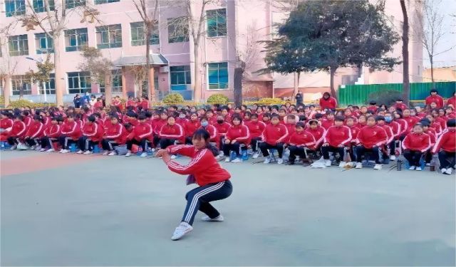 少林學校小孩能去上學嗎現(xiàn)在?