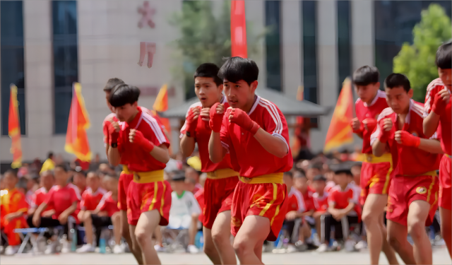 把小孩送去少林學(xué)武術(shù)？