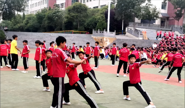 嵩山少林武校女孩招生學(xué)習(xí)武術(shù)要滿足哪些條件？