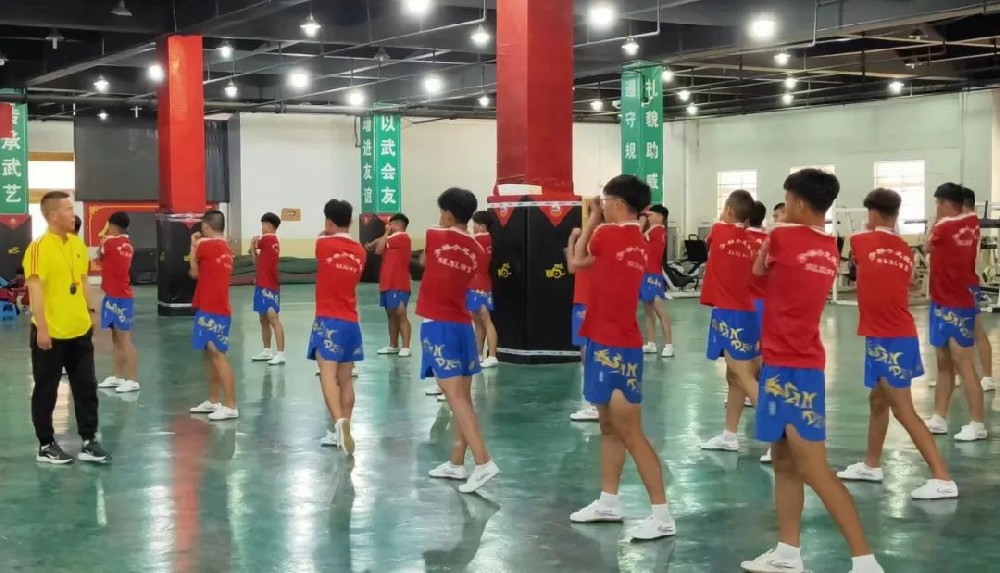 河南少林寺武校招生條件很多嗎？男女生入學條件一樣嗎？