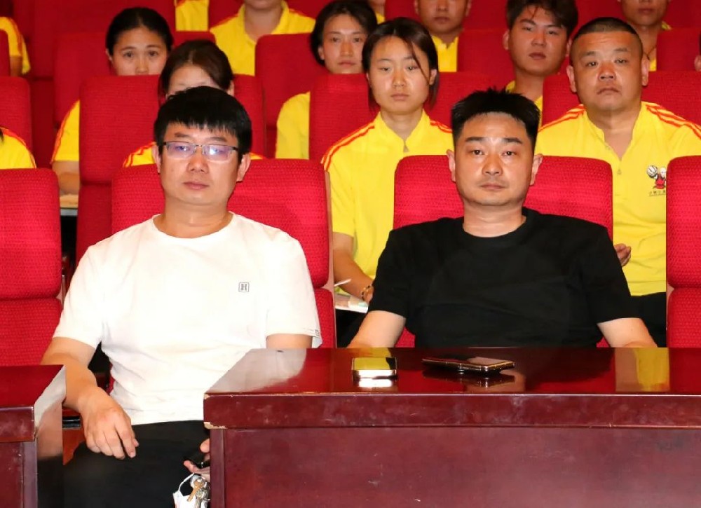 少林小龍武校