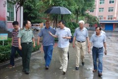 河南省愛衛(wèi)會(huì)領(lǐng)導(dǎo)在小龍武院檢查指導(dǎo)衛(wèi)生工作