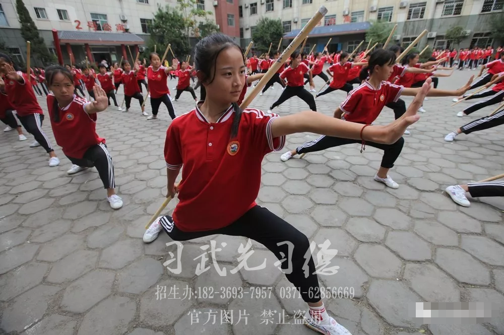 河南嵩山少林武校里面有沒有女孩子?多不多?